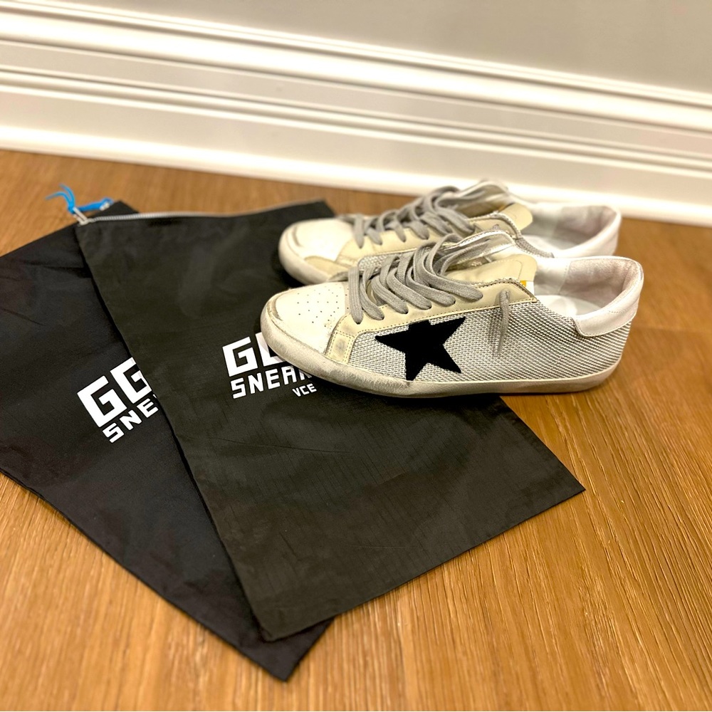 Golden Goose SUPERSTAR
Sneakers White Mesh Leather… Men’s size 43